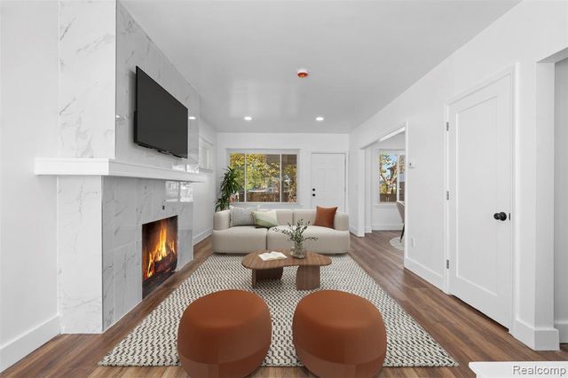 4033 Clairmount Street, Detroit, MI 48204