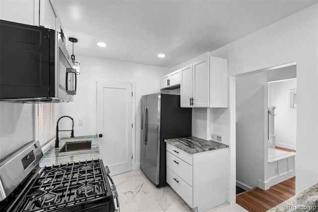 4033 Clairmount Street, Detroit, MI 48204