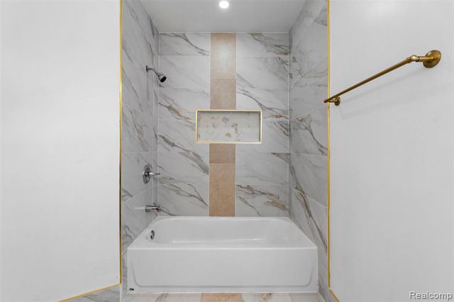 4033 Clairmount Street, Detroit, MI 48204