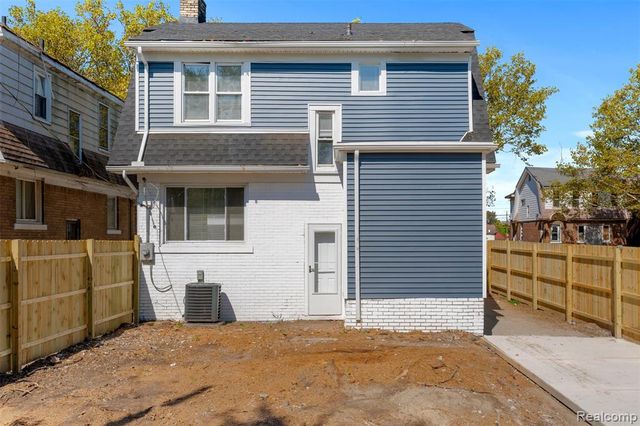 4033 Clairmount Street, Detroit, MI 48204