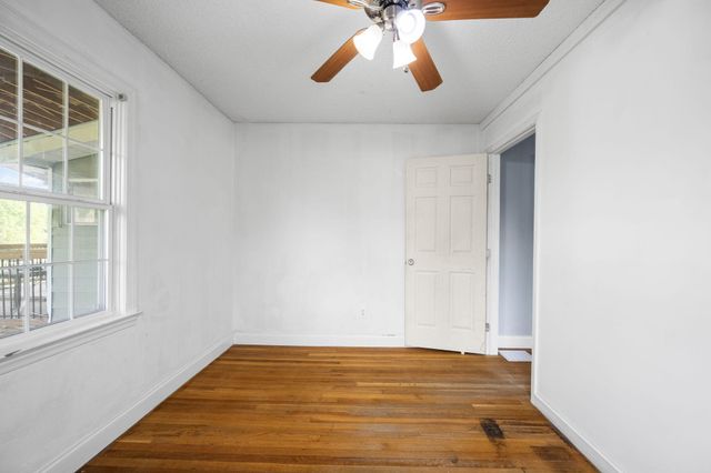 8421 Middle Valley Road, Hixson, TN 37343