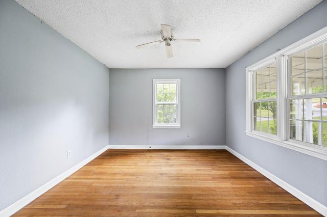 8421 Middle Valley Road, Hixson, TN 37343