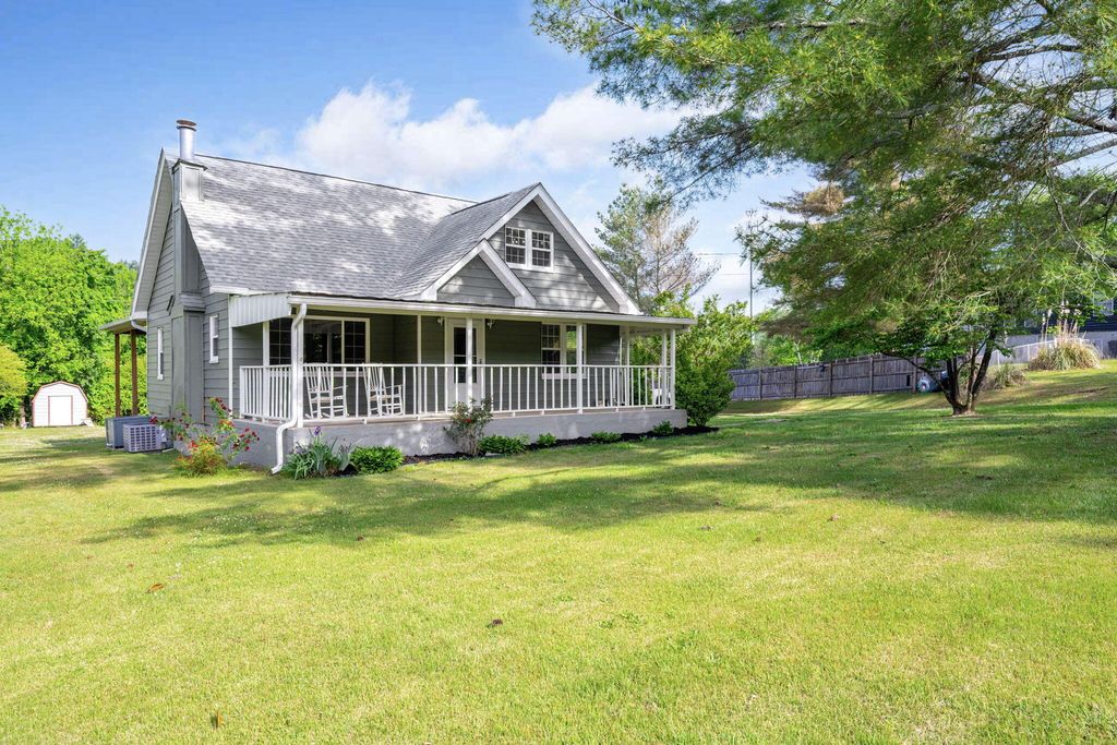 8421 Middle Valley Road, Hixson, TN 37343