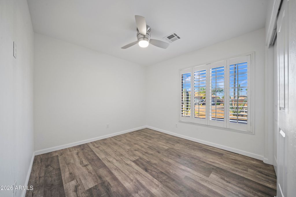 Image 14 of property listing at 2821 E MORGAN Court, Gilbert, AZ 85295