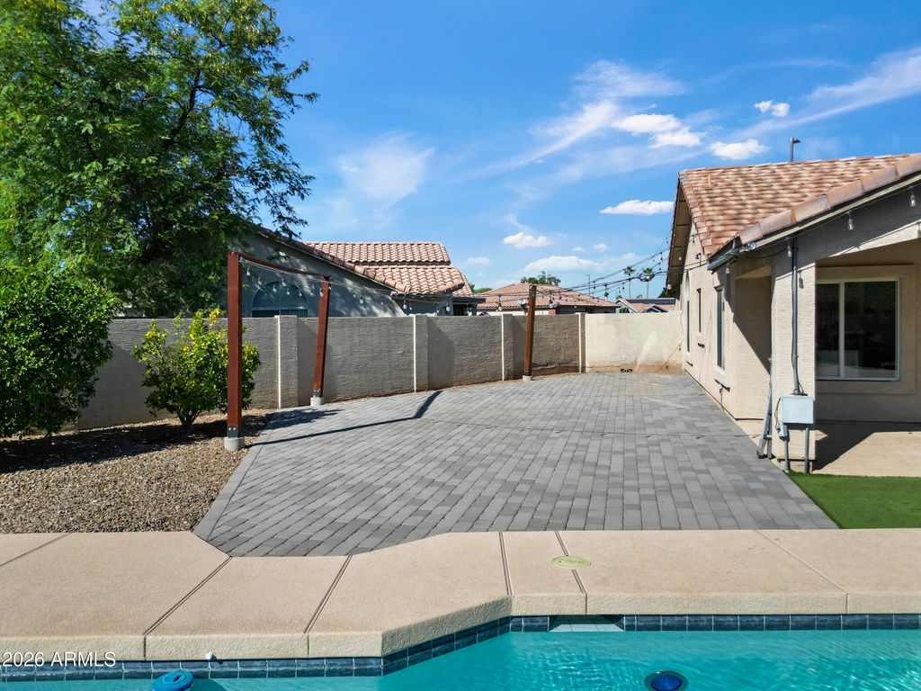 Image 23 of property listing at 2821 E MORGAN Court, Gilbert, AZ 85295