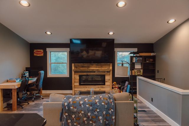 11300 N Six Lakes Road, Belvidere Twp, MI 48886