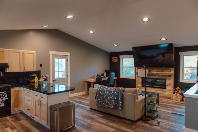 11300 N Six Lakes Road, Belvidere Twp, MI 48886