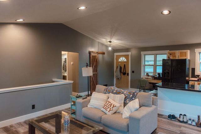 11300 N Six Lakes Road, Belvidere Twp, MI 48886