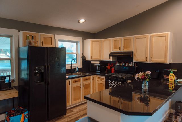 11300 N Six Lakes Road, Belvidere Twp, MI 48886