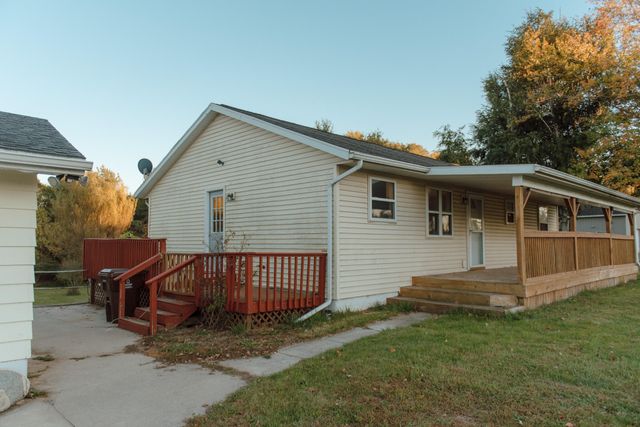 11300 N Six Lakes Road, Belvidere Twp, MI 48886