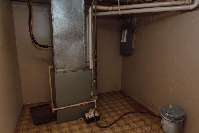 11300 N Six Lakes Road, Belvidere Twp, MI 48886