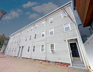 1-4 Schrepel Pl, Boston, MA 02127