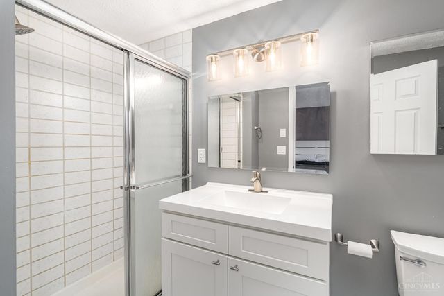 11807 Vaukvalley Lane, Symmes Twp, OH 45249