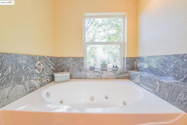 21169 Crystal Falls Drive, Sonora, CA 95370