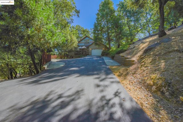 21169 Crystal Falls Drive, Sonora, CA 95370