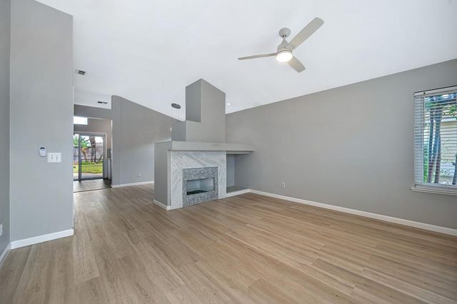 9059 Redwater Dr, Antelope, CA 95843