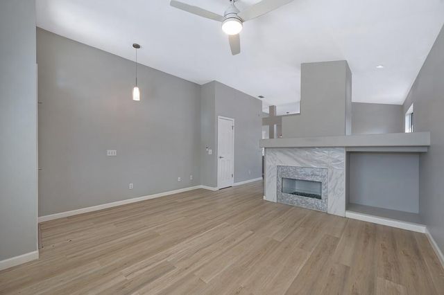 9059 Redwater Dr, Antelope, CA 95843