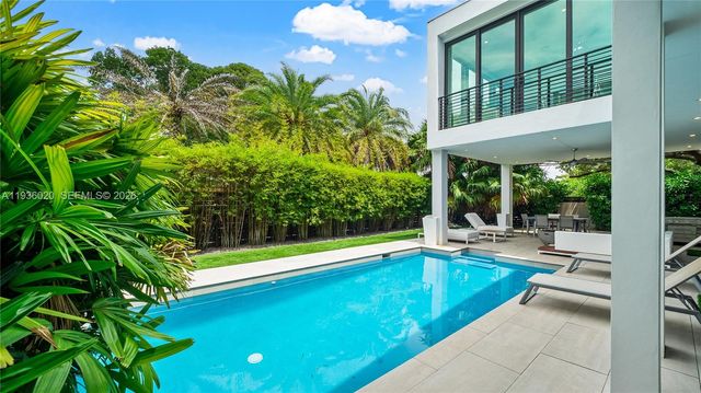 1600 NE 6th St, Fort Lauderdale, FL 33304