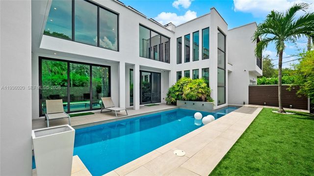 1600 NE 6th St, Fort Lauderdale, FL 33304