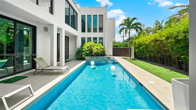 1600 NE 6th St, Fort Lauderdale, FL 33304