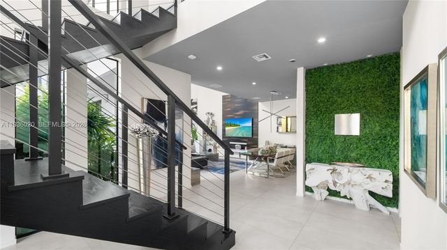 1600 NE 6th St, Fort Lauderdale, FL 33304