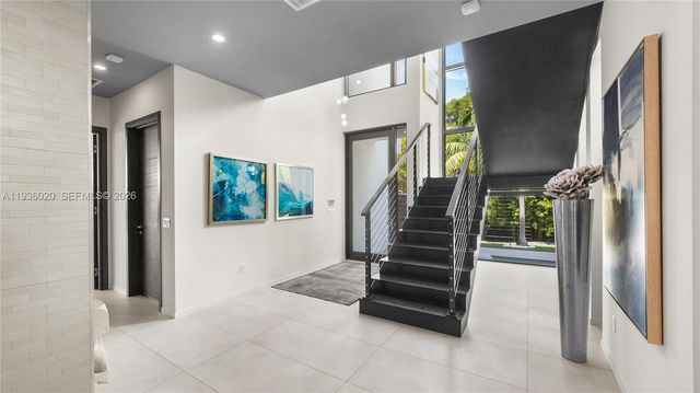 1600 NE 6th St, Fort Lauderdale, FL 33304