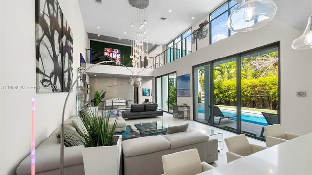 1600 NE 6th St, Fort Lauderdale, FL 33304