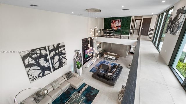 1600 NE 6th St, Fort Lauderdale, FL 33304