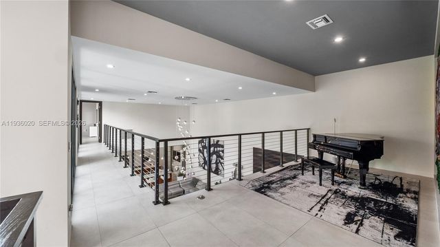 1600 NE 6th St, Fort Lauderdale, FL 33304