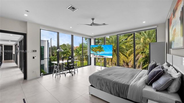 1600 NE 6th St, Fort Lauderdale, FL 33304