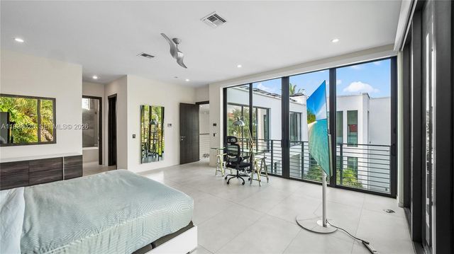 1600 NE 6th St, Fort Lauderdale, FL 33304