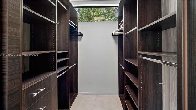 1600 NE 6th St, Fort Lauderdale, FL 33304