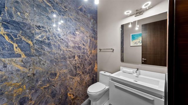 1600 NE 6th St, Fort Lauderdale, FL 33304