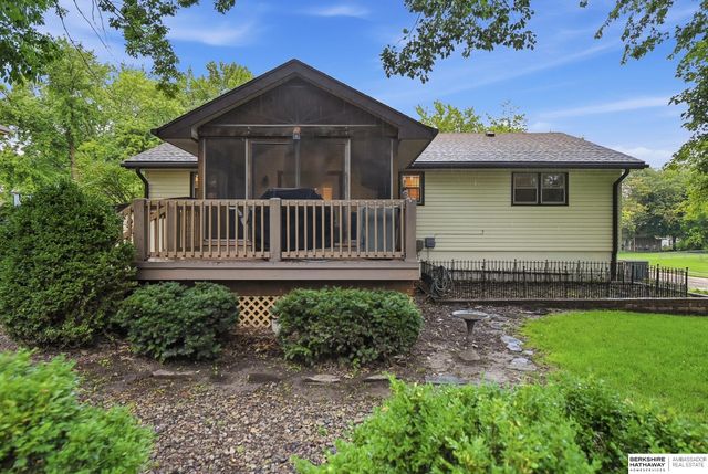 14905 Franklin Plaza, Omaha, NE 68154