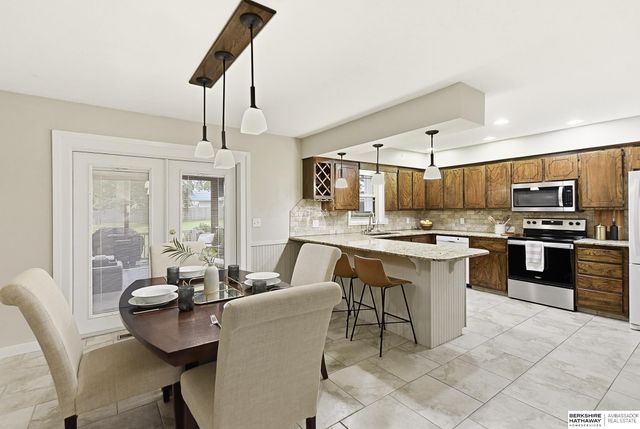 14905 Franklin Plaza, Omaha, NE 68154