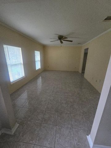 7326 Aqua Lane, Houston, TX 77072