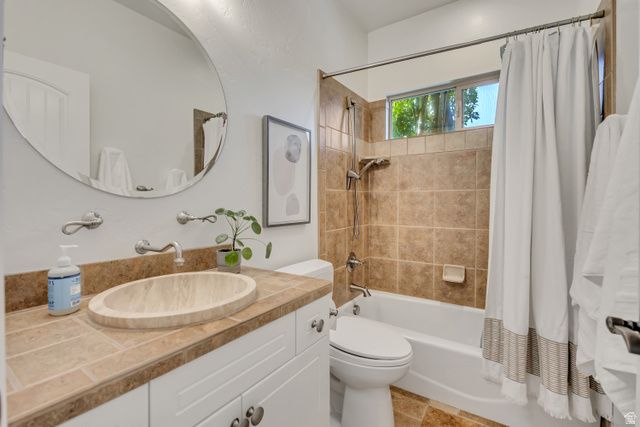 62 COUNTRY SPRING CIR, Kaysville, UT 84037