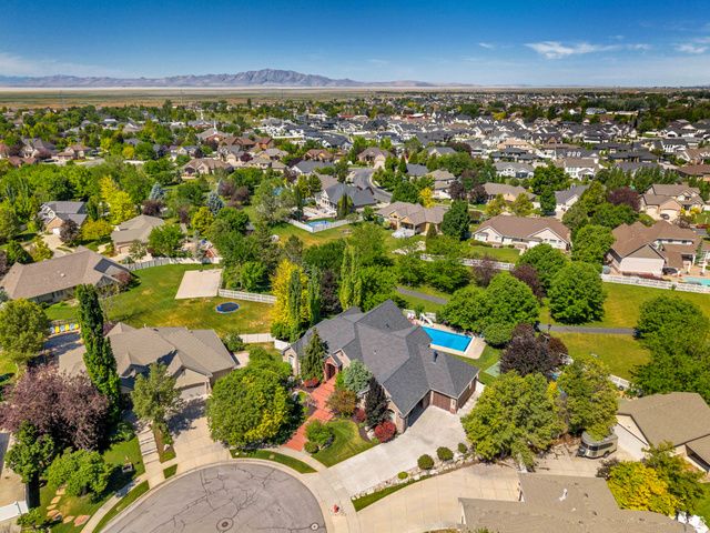 62 COUNTRY SPRING CIR, Kaysville, UT 84037