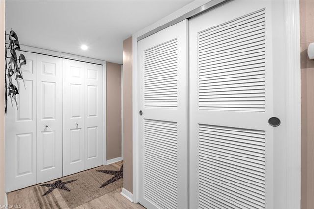 6102 Augusta DR 116, Fort Myers, FL 33907