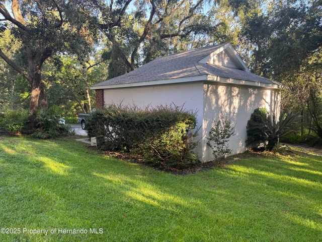 22770 Skyview Circle, Brooksville, FL 34602