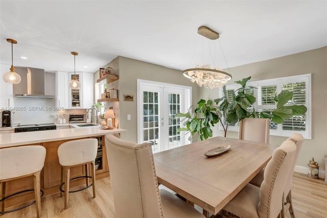 11718 NW 1st St, Coral Springs, FL 33071