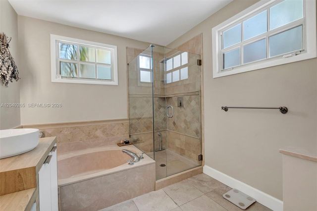 11718 NW 1st St, Coral Springs, FL 33071