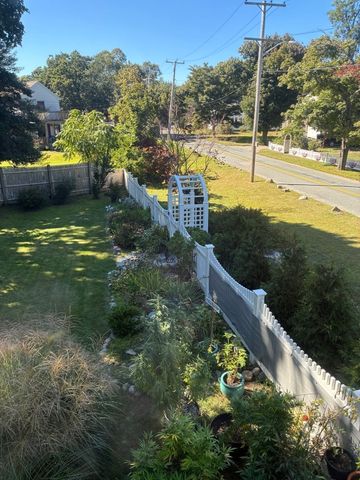 415 Pine St, Yarmouth, MA 02664