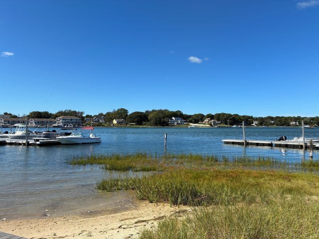 415 Pine St, Yarmouth, MA 02664