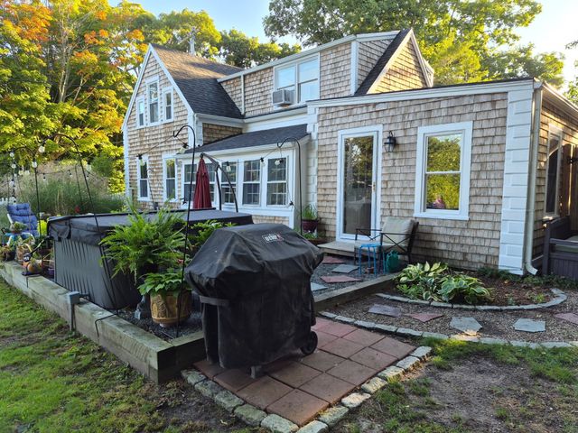 415 Pine St, Yarmouth, MA 02664