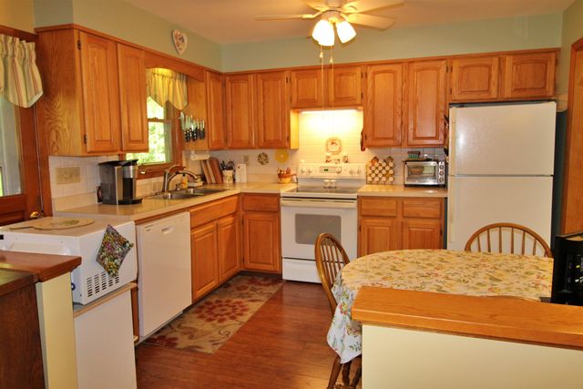 30 Roseade Parkway, Burlington, VT 05408