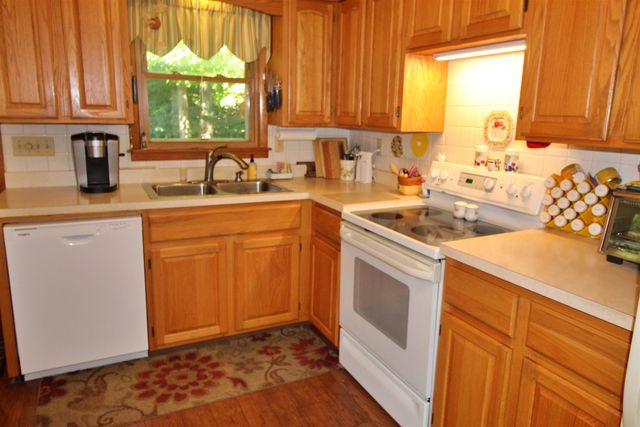 30 Roseade Parkway, Burlington, VT 05408