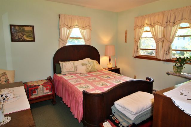 30 Roseade Parkway, Burlington, VT 05408