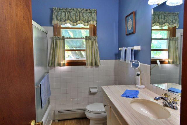 30 Roseade Parkway, Burlington, VT 05408