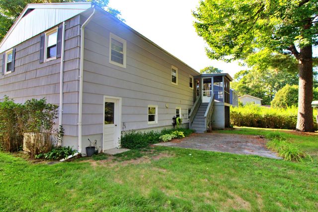30 Roseade Parkway, Burlington, VT 05408